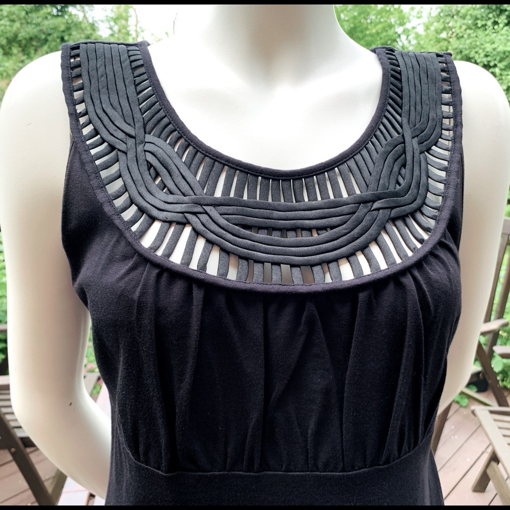 Beautiful black summer blouse top tunique with stunning embroidery at neck US M
